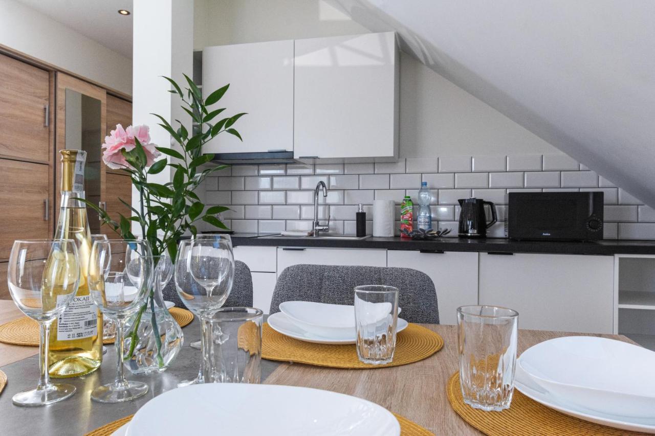 Apartamenty Jantar Леба Екстериор снимка